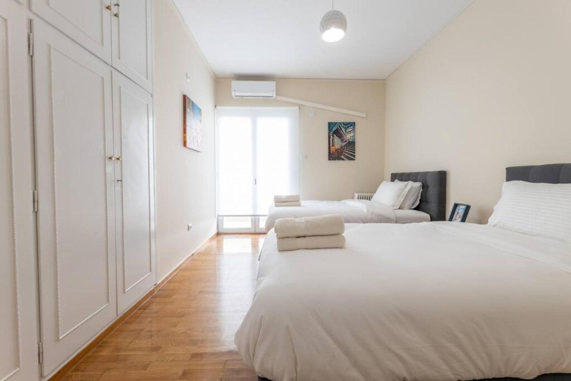Amfitritis Family Lux Apartment At Palaio Faliro Aten Exteriör bild