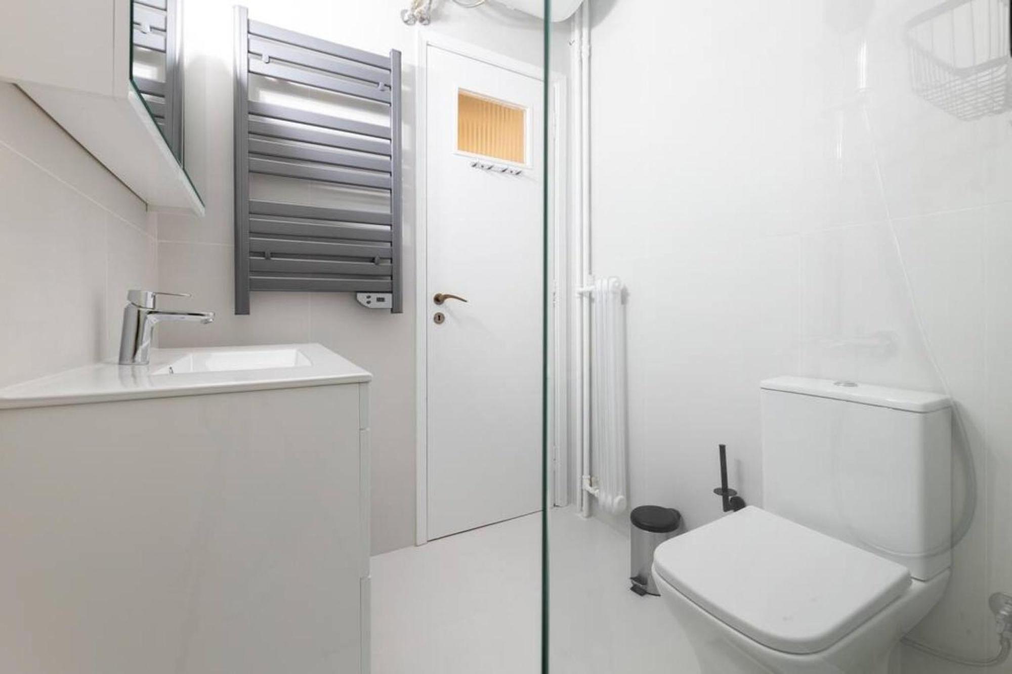 Amfitritis Family Lux Apartment At Palaio Faliro Aten Exteriör bild