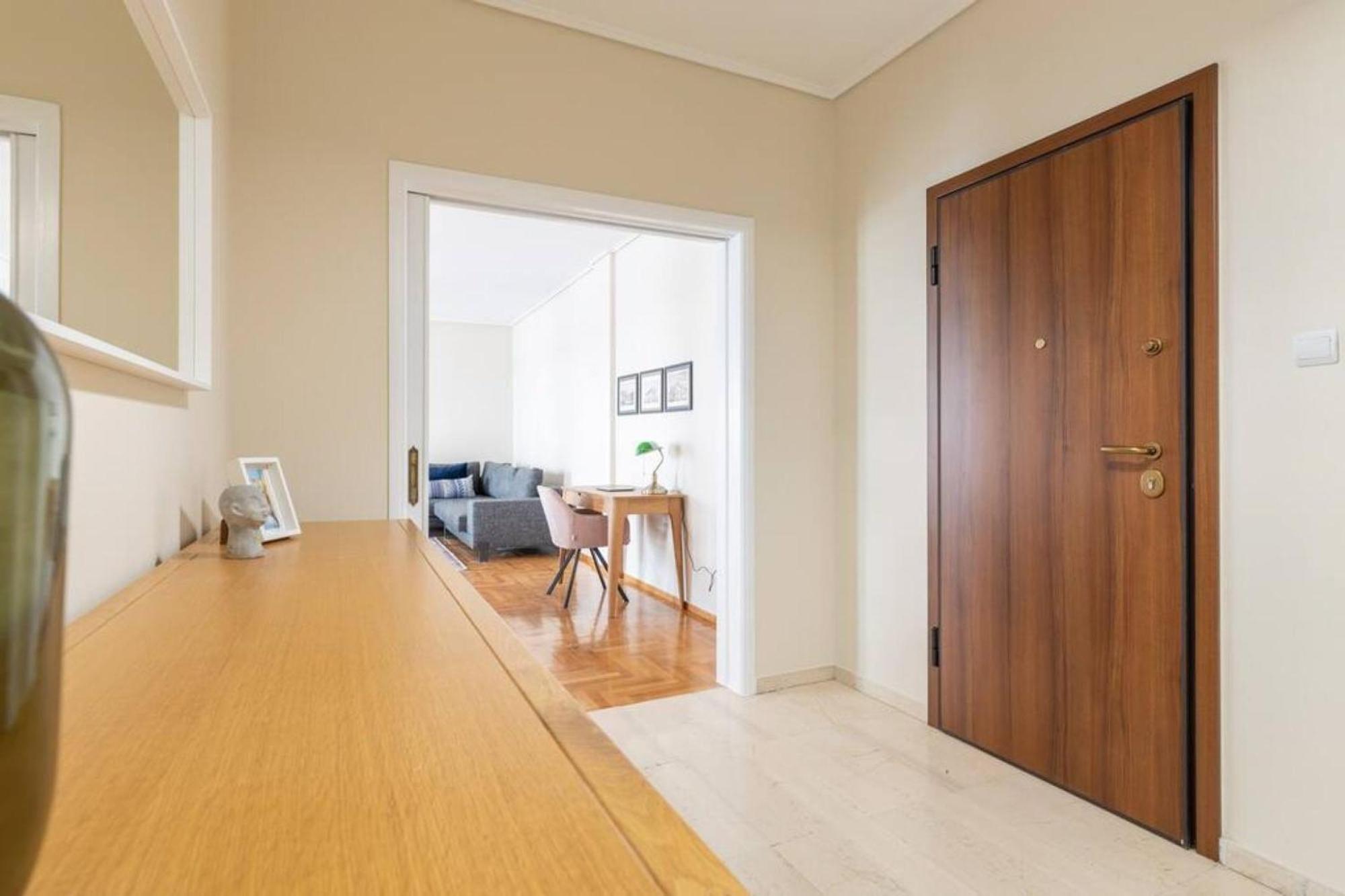 Amfitritis Family Lux Apartment At Palaio Faliro Aten Exteriör bild