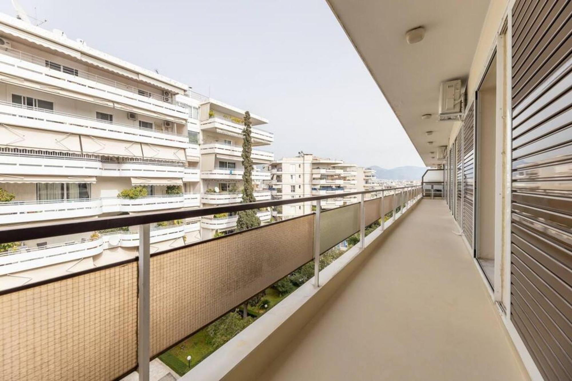 Amfitritis Family Lux Apartment At Palaio Faliro Aten Exteriör bild